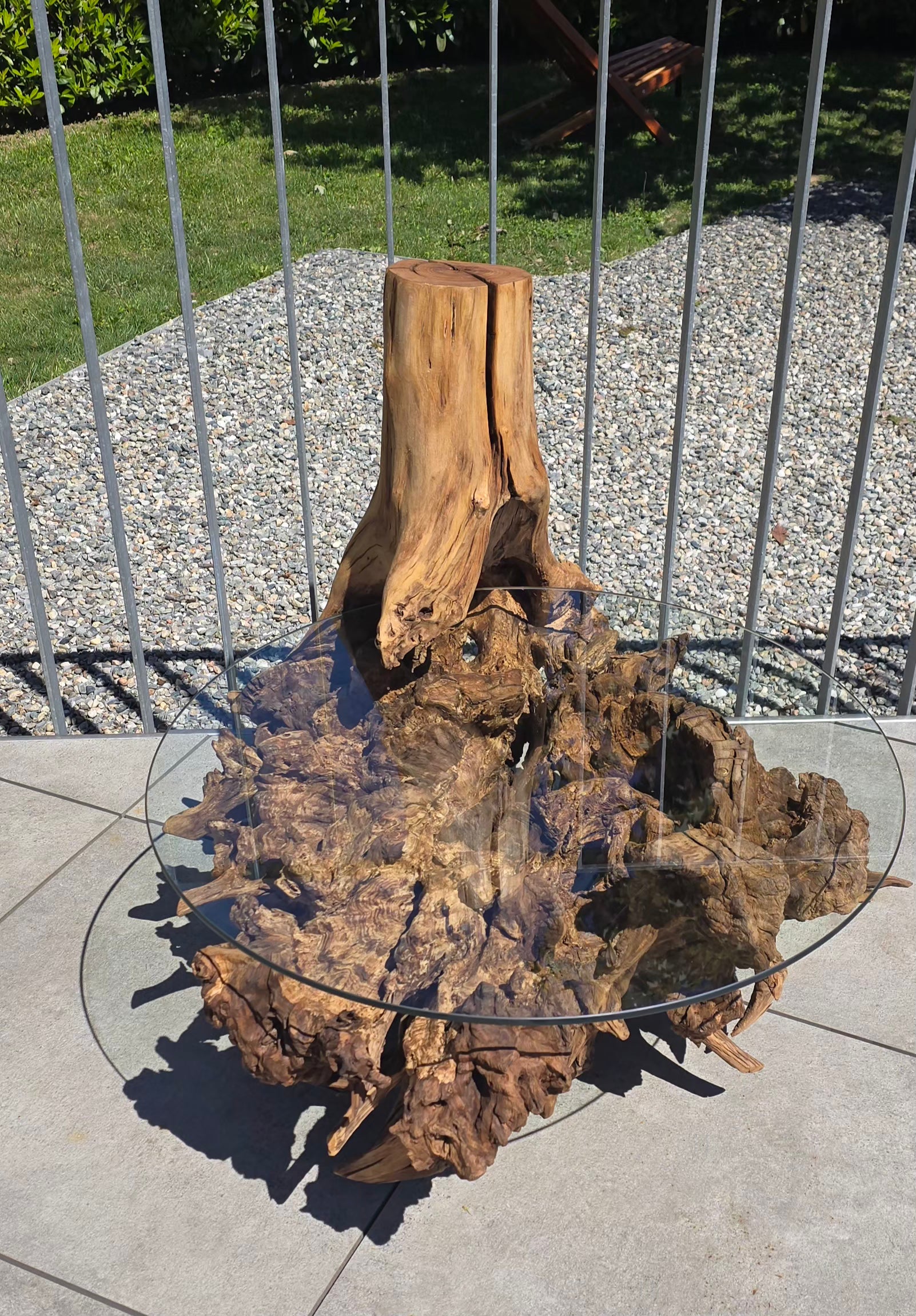 Scultura "La Mano de Dios"