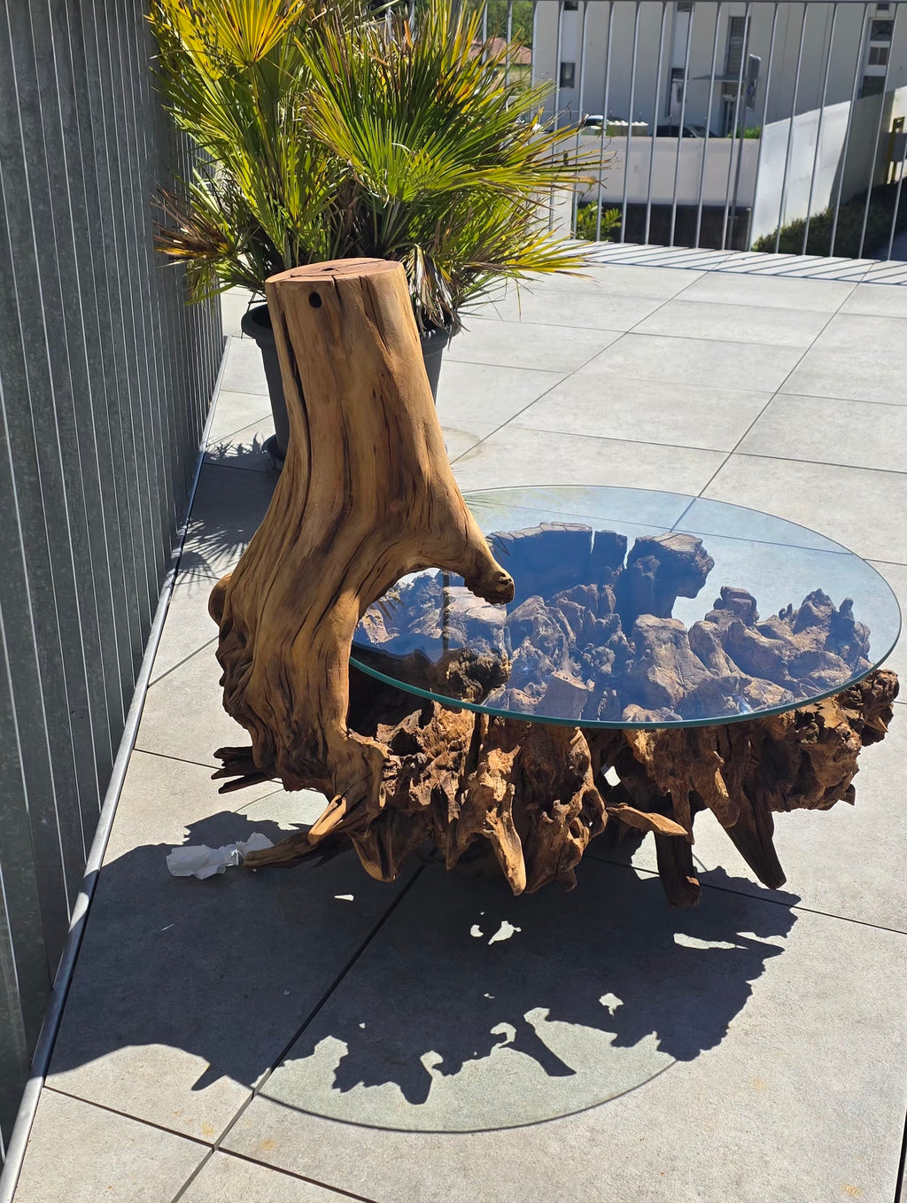 Scultura "La Mano de Dios"